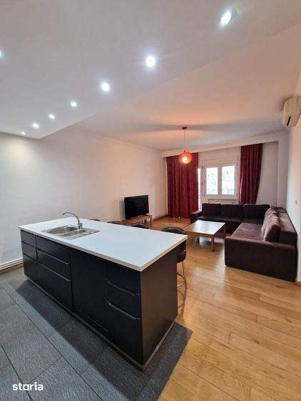 Apartament cu 3 camere în Romană