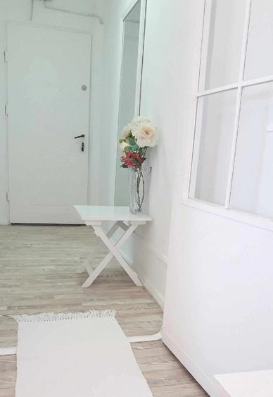 Vand apartament 2 camere. - 2