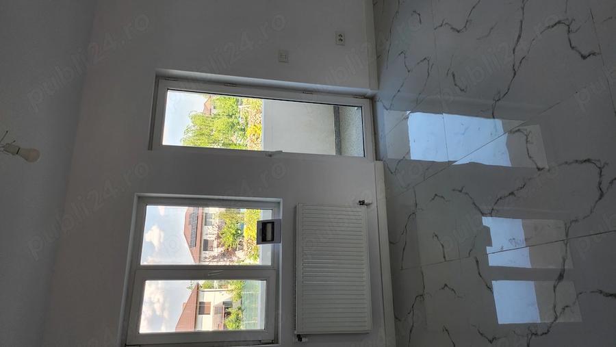 Apartament cu 4 camere semidecomandat în Central