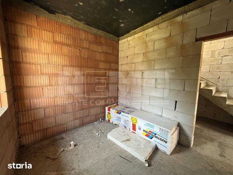 Casă cu 4 camere cu Teren 450 Mp în Central
