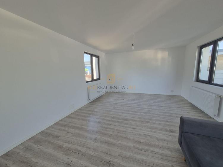 Duplex cu 4 camere cu Canalizare în Jilava