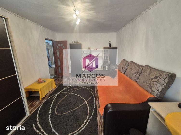 Inchiriez apartament 2 camere Micro 3 - 4