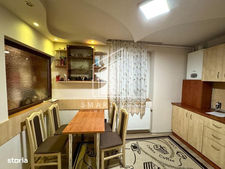 Apartament cu 3 camere decomandat în Careiului
