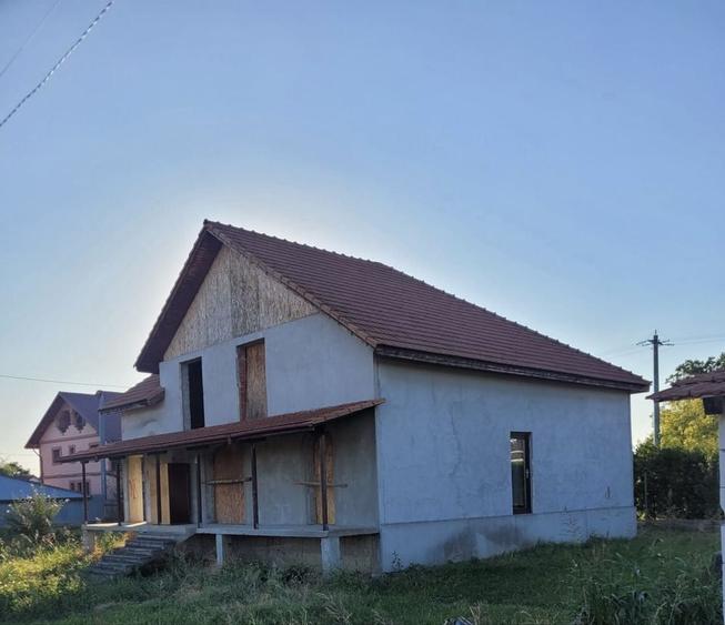 Casă cu 4 camere în Mătești