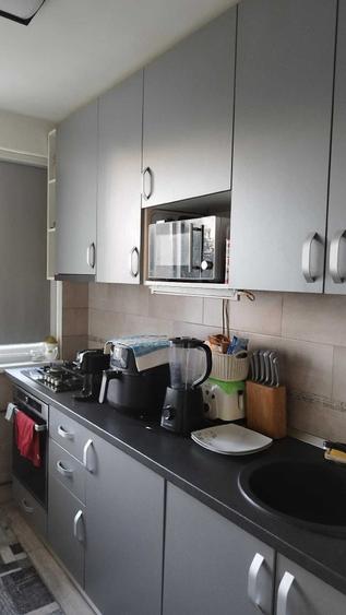 Apartament cu 2 camere semidecomandat în Giurgiului