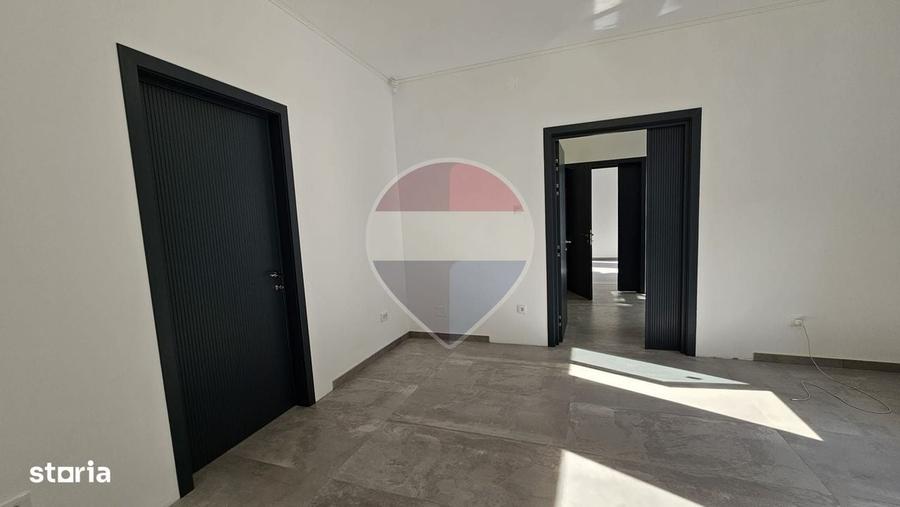 Spațiu comercial, de 130 mp, în P-ța Unirii