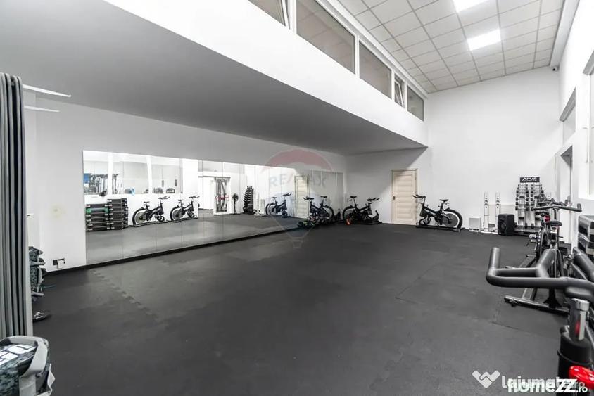 Spațiu comercial, de 420 mp, în Colonia Bod