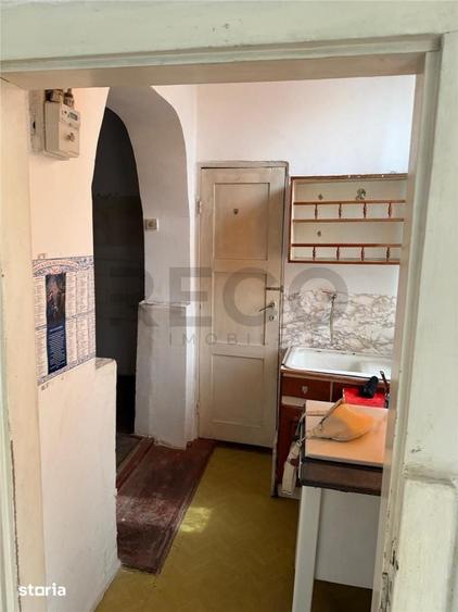 Casă cu 3 camere cu Teren 600 Mp în Central