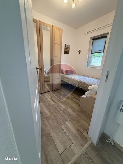 Casă cu 5 camere cu Teren 5300 Mp în Găvănești