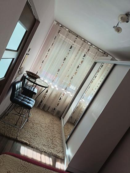 Apartament cu 2 camere nedecomandat în Roșia