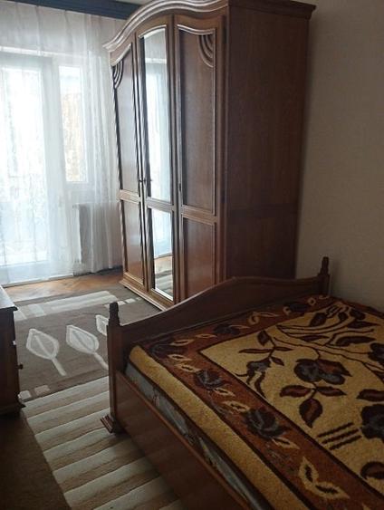 Apartament cu 3 camere nedecomandat, mobilat în Șagului