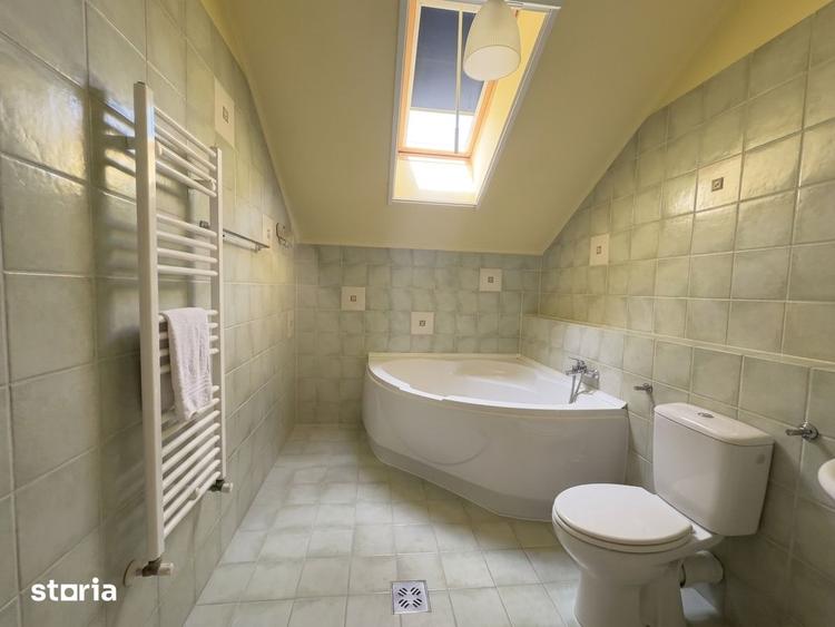 Casă cu 7 camere cu Canalizare în Corbeanca