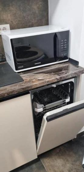 Garsonieră decomandată în Apărătorii Patriei
