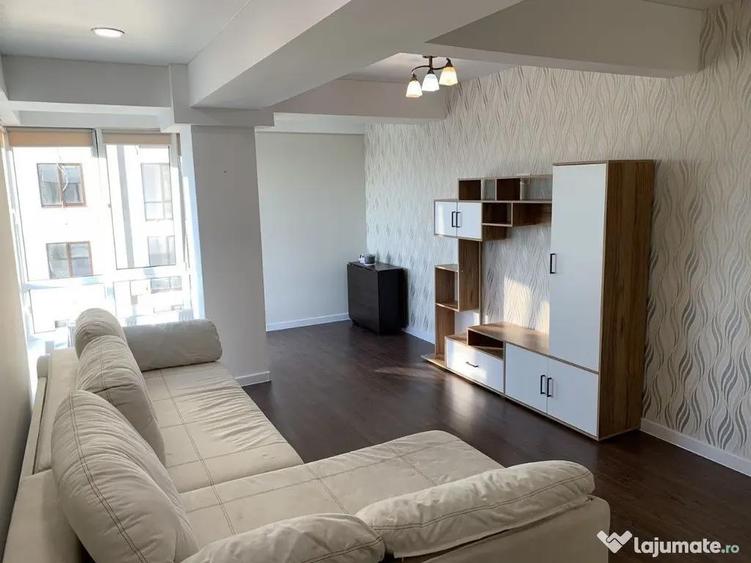 Apartament cu 2 camere decomandat în P-ța Unirii