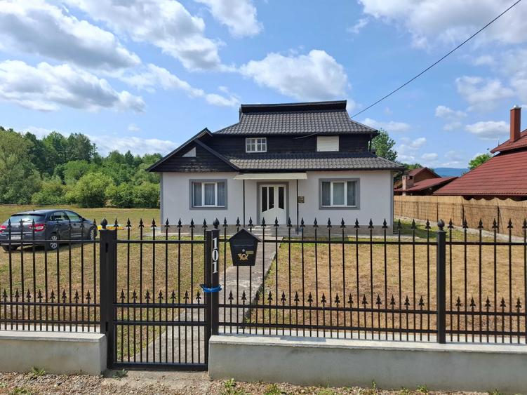 Casă cu 2 camere în Central