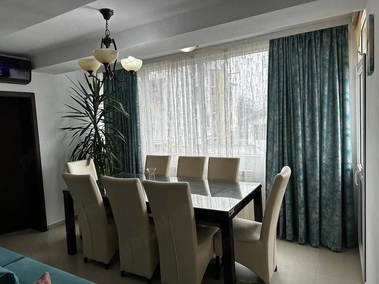 Apartament cu 3 camere semidecomandat în Lipovei