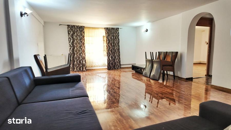 Casă cu 3 camere cu Teren 400 Mp în Central