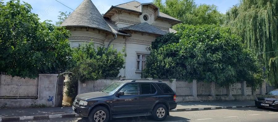 Spațiu comercial, de 150 mp, în Central