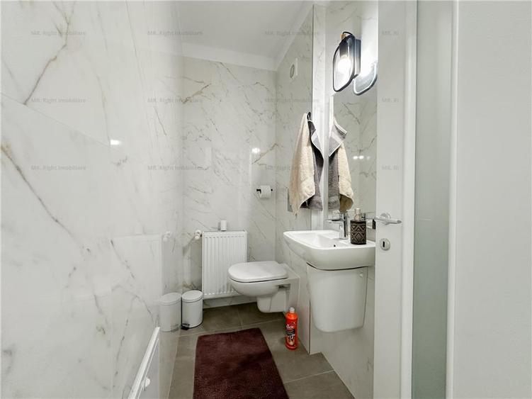 Apartament cu 3 camere decomandat, mobilat în Tractorul