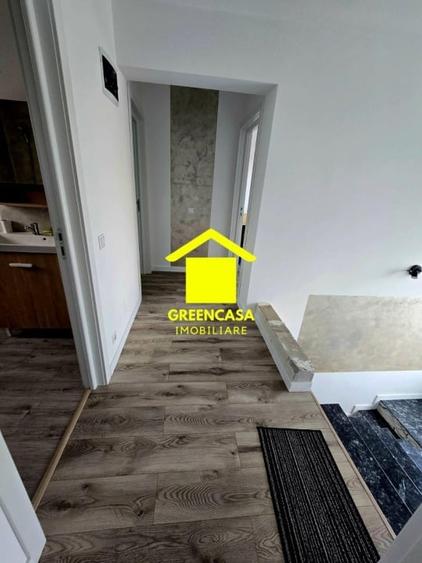 Casă individuală cu 4 camere cu Canalizare în Dezmir