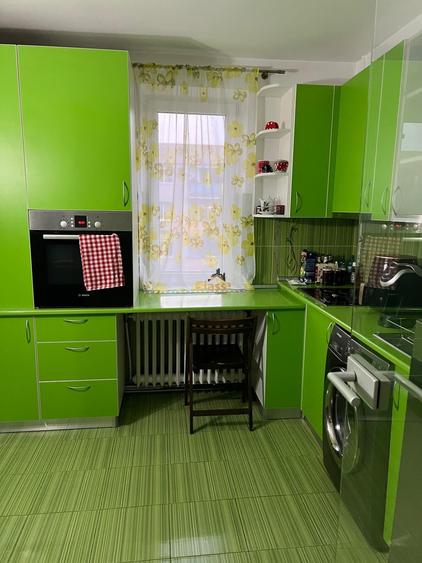 Apartament cu 2 camere semidecomandat, mobilat în Gheorgheni