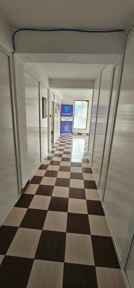 Spațiu comercial, de 120 mp, în Central