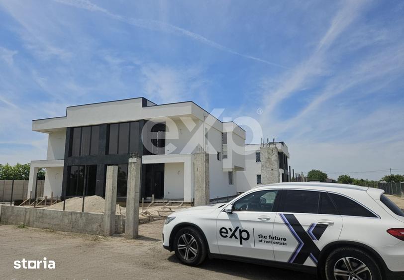 Casă cu 4 camere cu Teren 215 Mp în 1 Decembrie