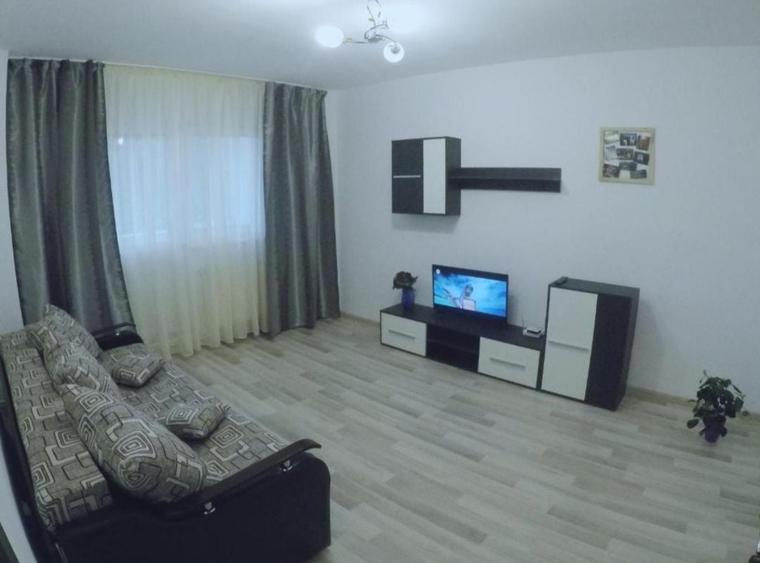 Apartament cu 2 camere decomandat în Județean — fotografia 2