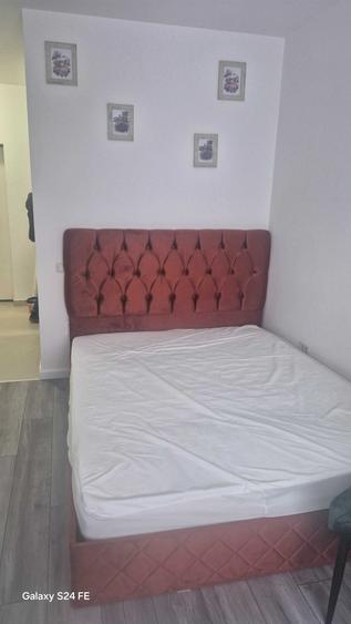 Garsonieră decomandată în Central