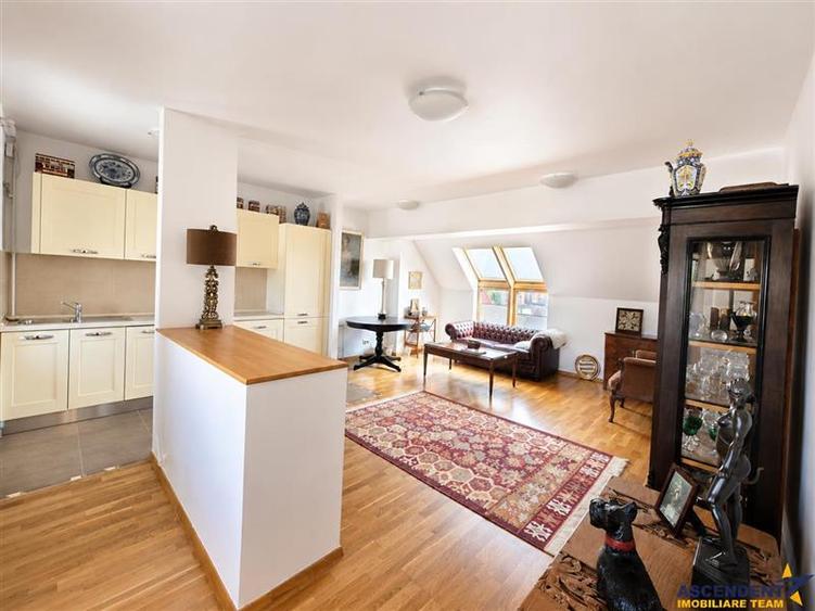 Apartament cu 2 camere decomandat, mobilat în Centrul Civic