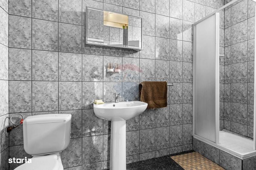 Casă cu 3 camere cu Teren 320 Mp în Central