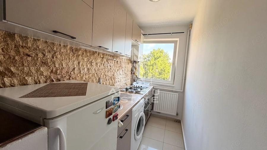 Apartament cu 2 camere nedecomandat în Girocului