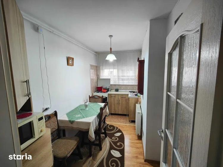 Apartament cu 3 camere decomandat în Gara Mare