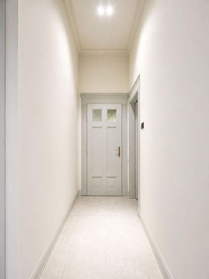 Apartament cu 3 camere semidecomandat, mobilat în Ultracentral
