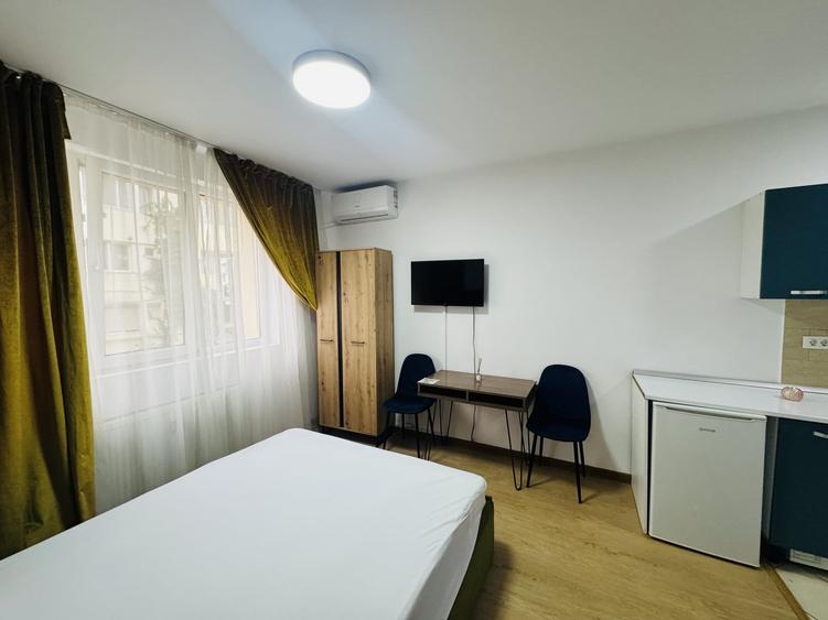 Garsonieră nedecomandată, mobilată în Lipovei
