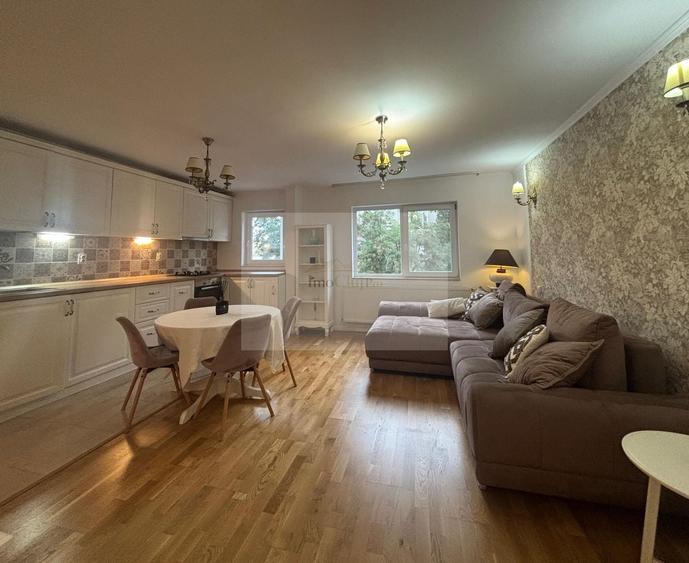 Apartament cu 3 camere decomandat, mobilat în Mănăștur