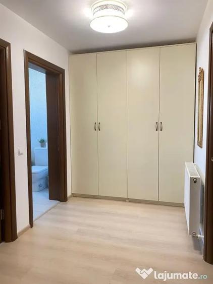 Casă cu 4 camere cu Teren 300 Mp în Central