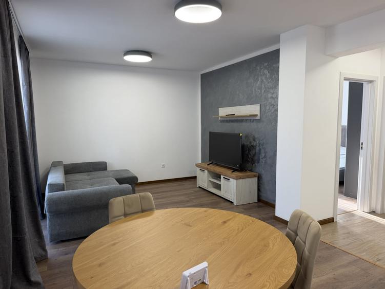 Apartament cu 2 camere decomandat, mobilat în Mihai Viteazul