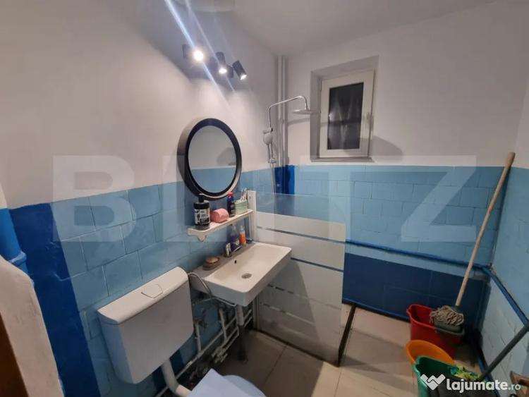 Apartament cu 3 camere semidecomandat în Calea București