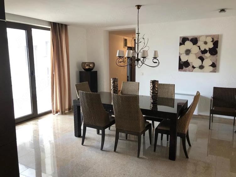 Apartament cu 3 camere decomandat în Corbeanca