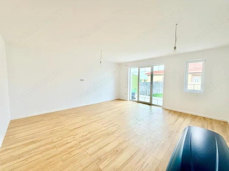 Casă cu 4 camere cu Teren 269 Mp în Remetea Mare