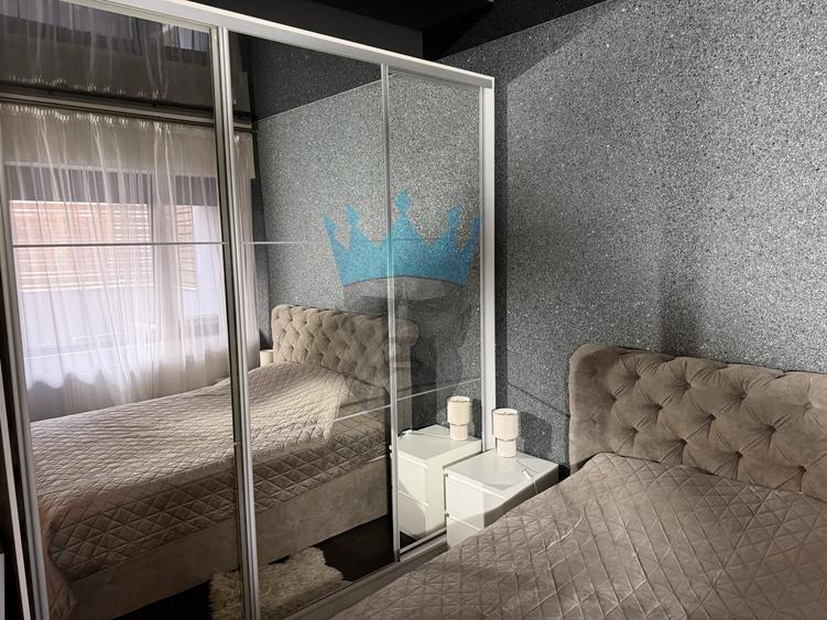 Apartament cu 2 camere semidecomandat, mobilat în P-ța Alba Iulia