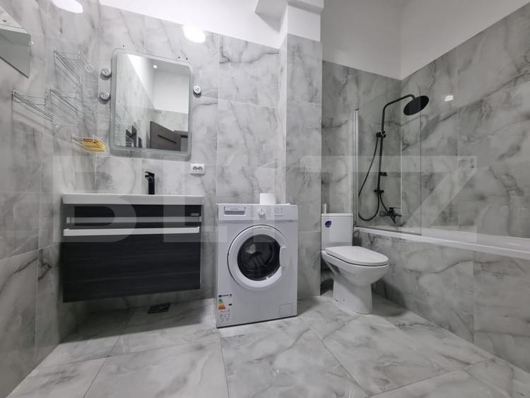Apartament cu 3 camere semidecomandat în Dâmbul Rotund