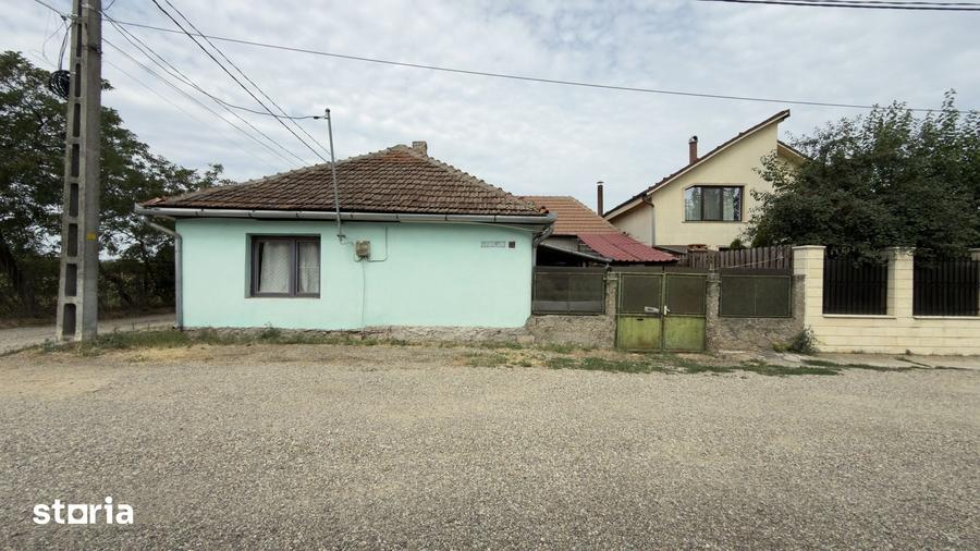 Casă cu 2 camere cu Teren 145 Mp în Salca