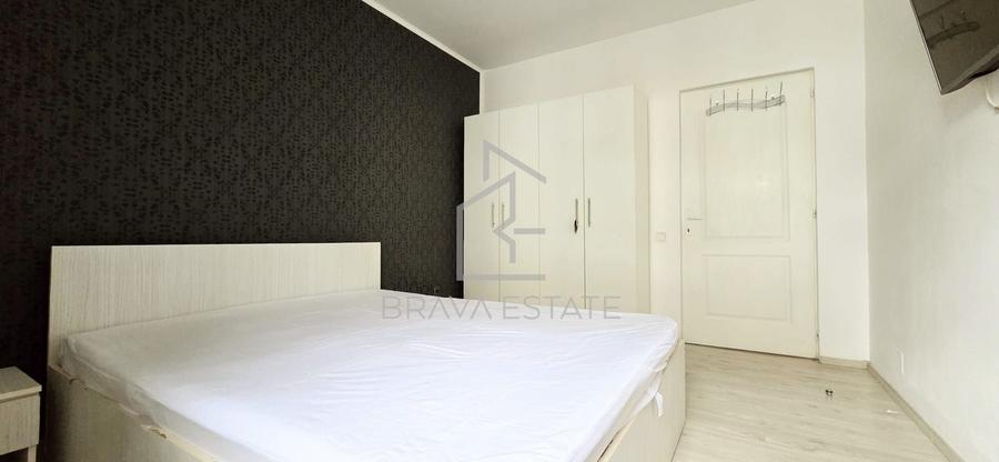 Apartament cu 3 camere semidecomandat, mobilat în Florești