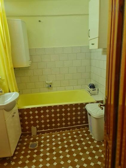 Apartament cu 2 camere decomandat în Vest