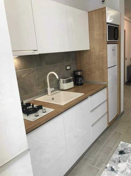 Apartament cu 2 camere decomandat în Craiovița Nouă