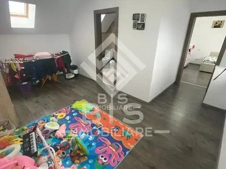 Apartament cu 4 camere decomandat în Exterior Est