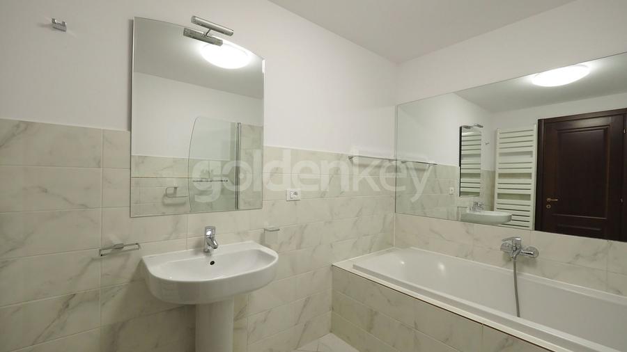 Apartament cu 3 camere decomandat în Kiseleff