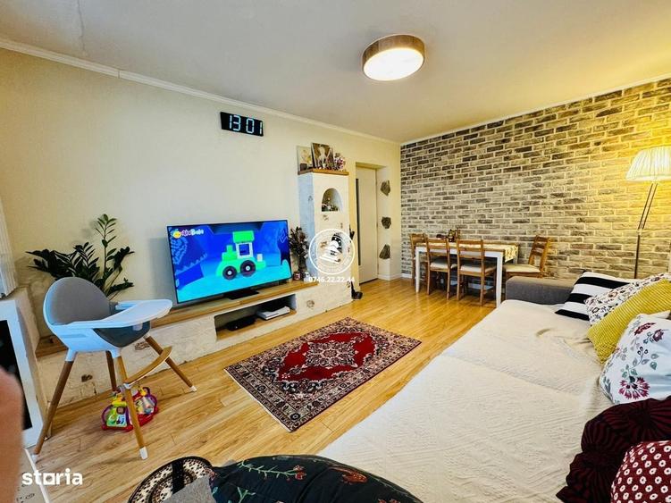 Apartament cu 4 camere semidecomandat în Tătărași